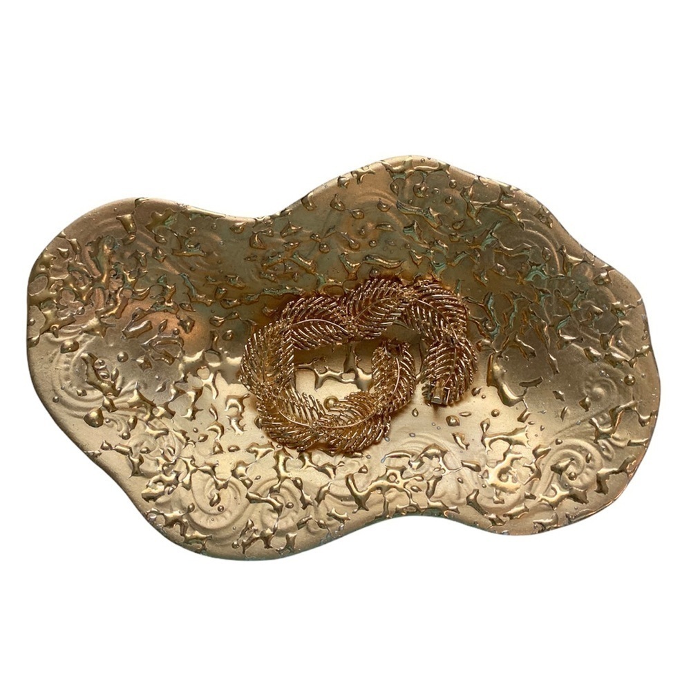 Hand Decorated Weeping Bright Gold 22 K. USA Jewelry Decorative Bowl Siz…